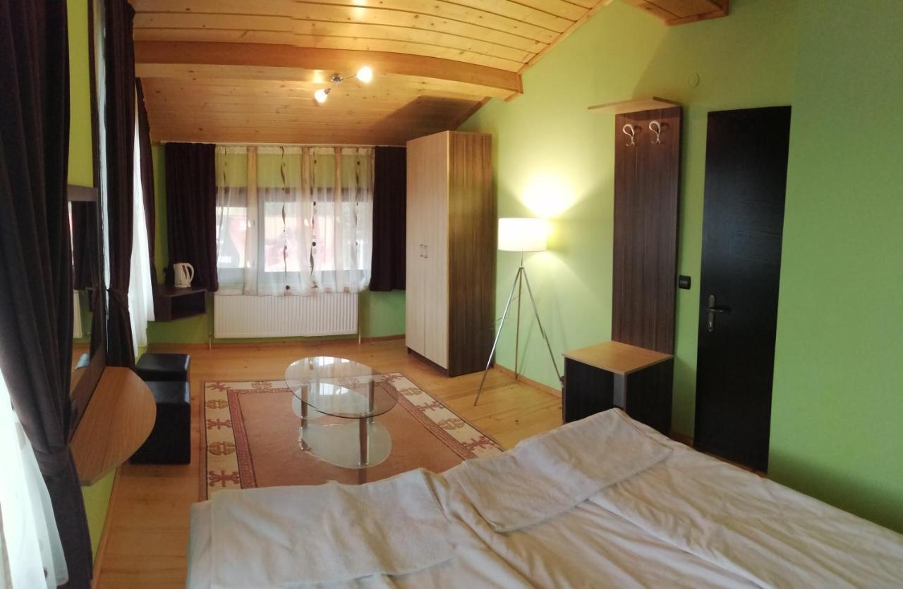 Apartments Black Horse Пампорово Экстерьер фото