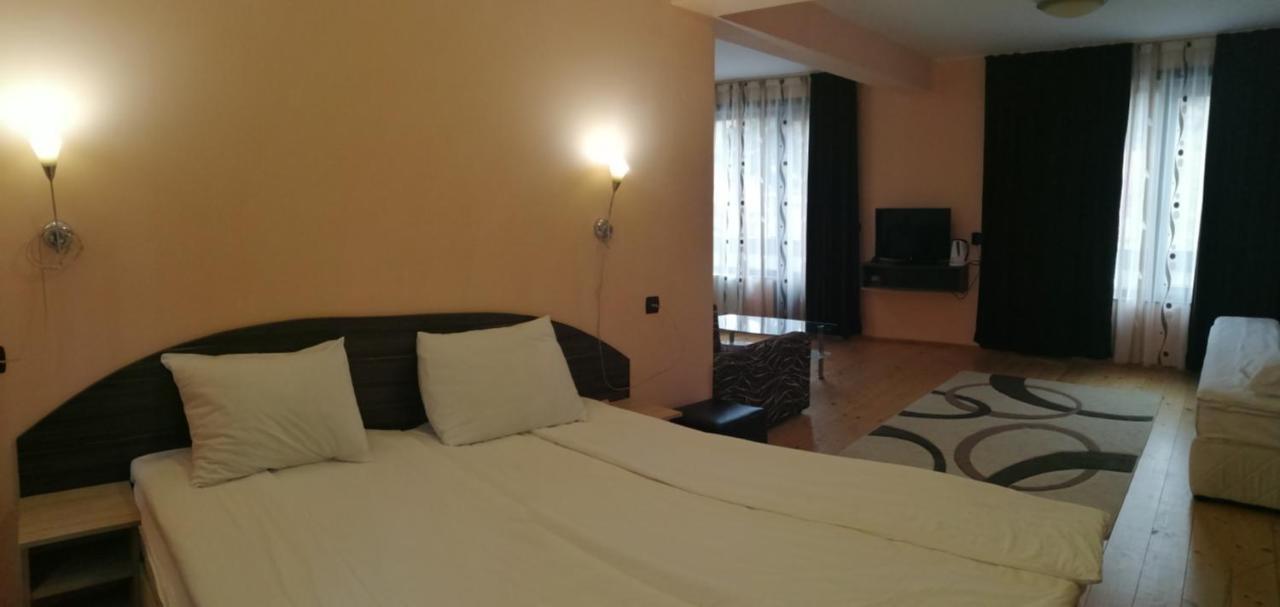 Apartments Black Horse Пампорово Экстерьер фото